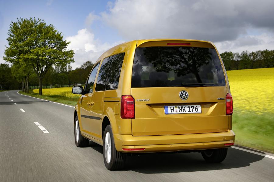  Volkswagen Caddy Trendline BlueMotion 2015 года  (фото 7 из 23)
